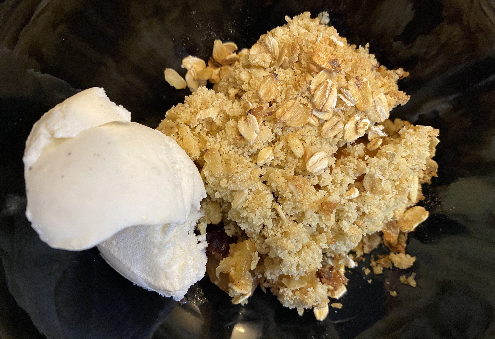 Apple and cranberry crumble