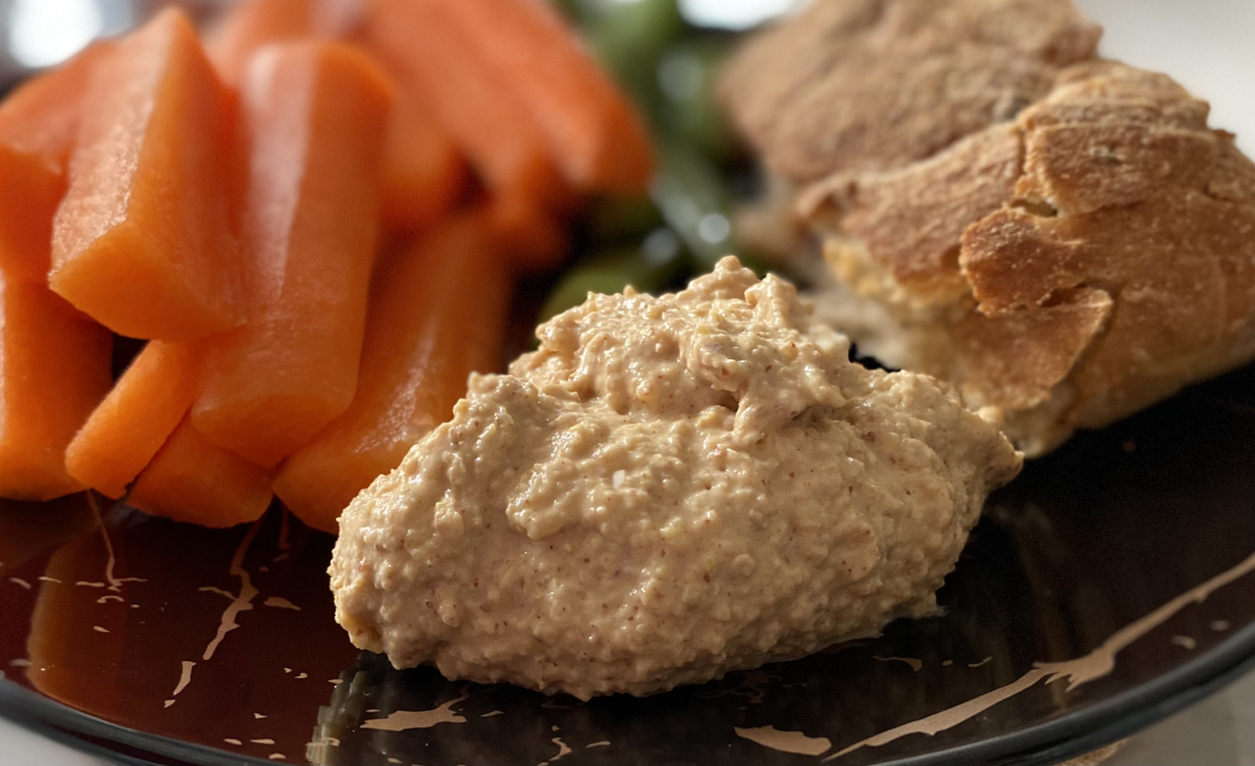 Chickpea almond hummus