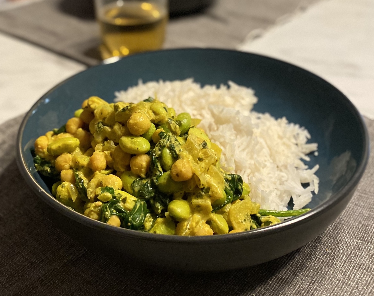 Chickpea and edamame rice bowl