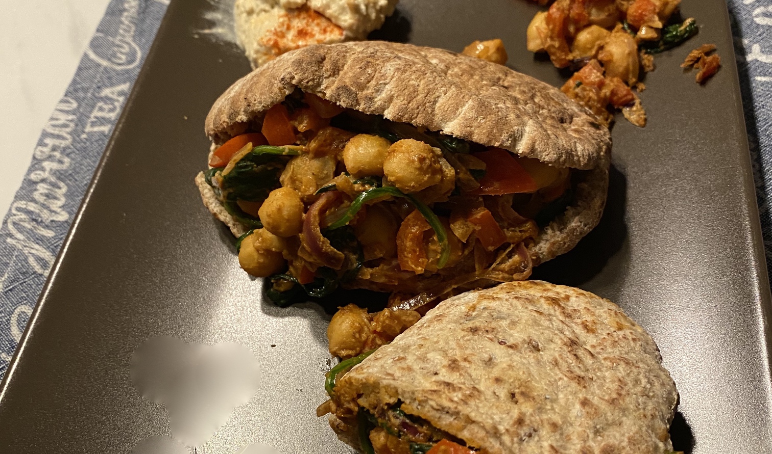 Chickpea stuffed pittas