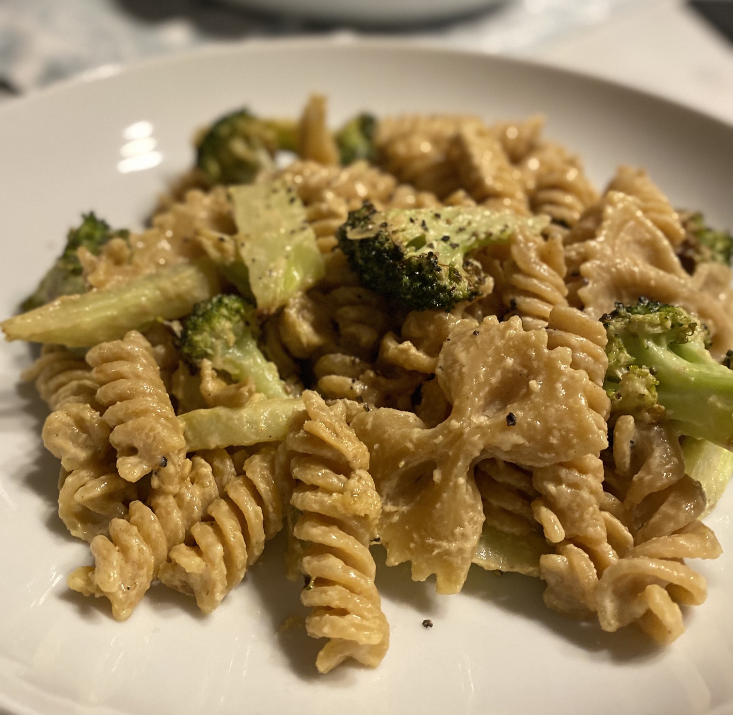 Creamy tahini broccoli pasta