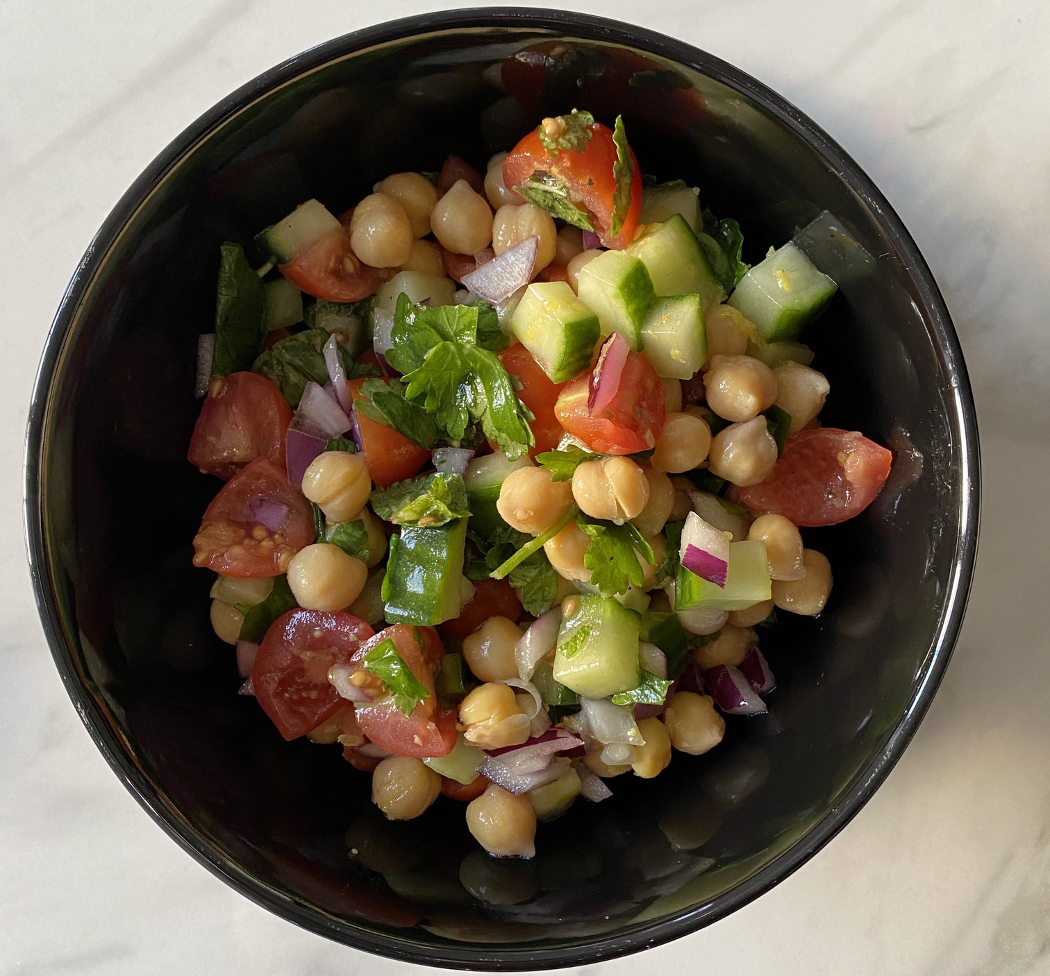 Lemon, herb and chickpea salad