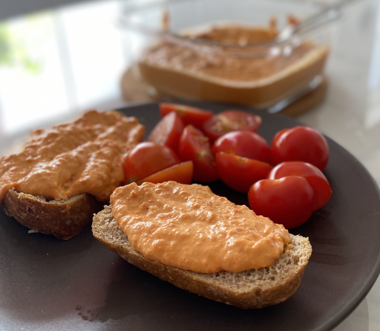 Roasted red pepper hummus