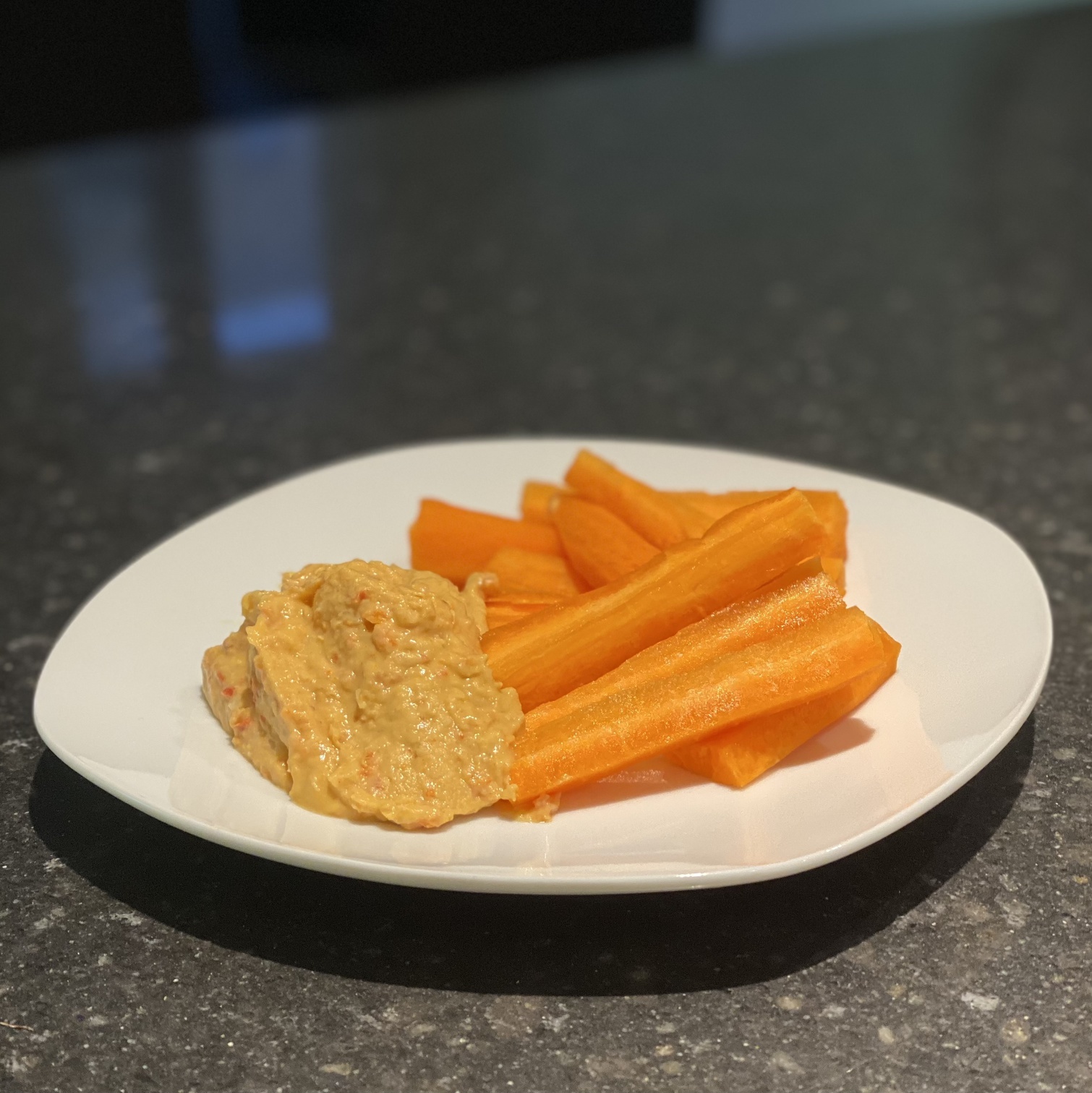 Roasted red pepper hummus