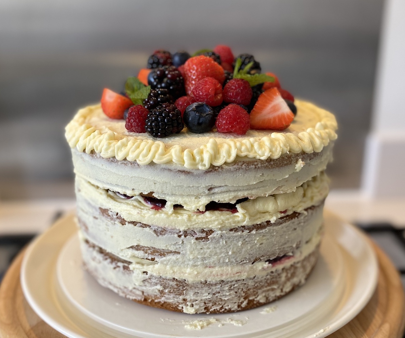 Vanilla berry cake