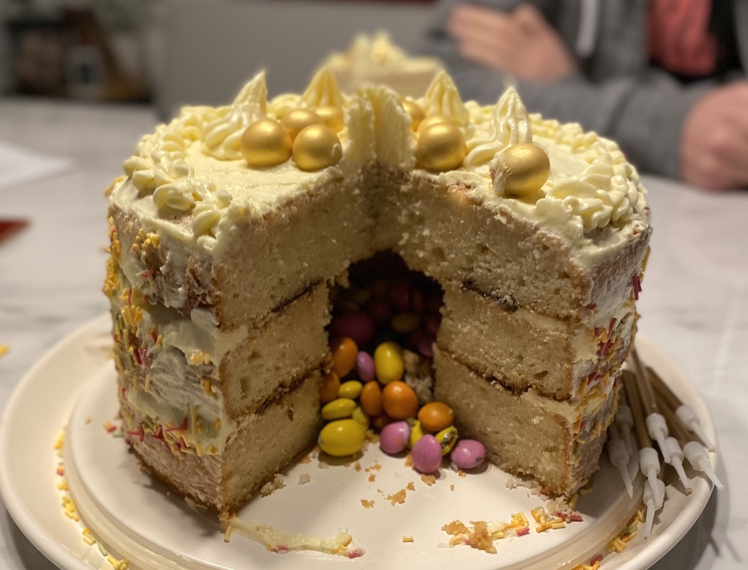 Vanilla surprise cake